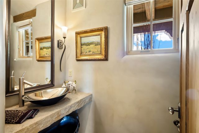 13 Cloudview Court, Santa Fe, NM 87506