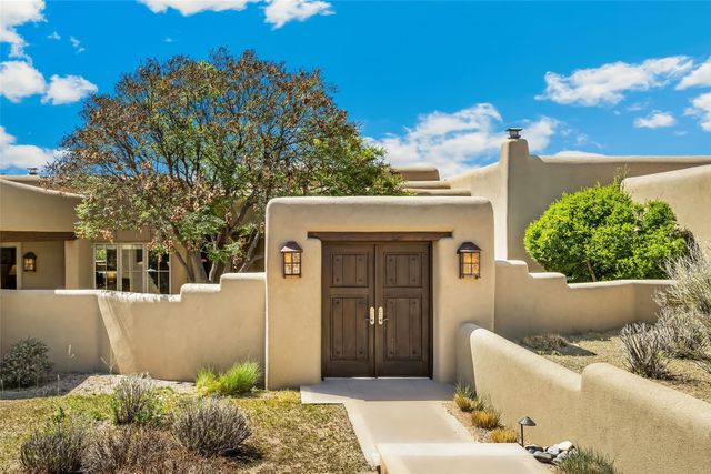 13 Cloudview Court, Santa Fe, NM 87506