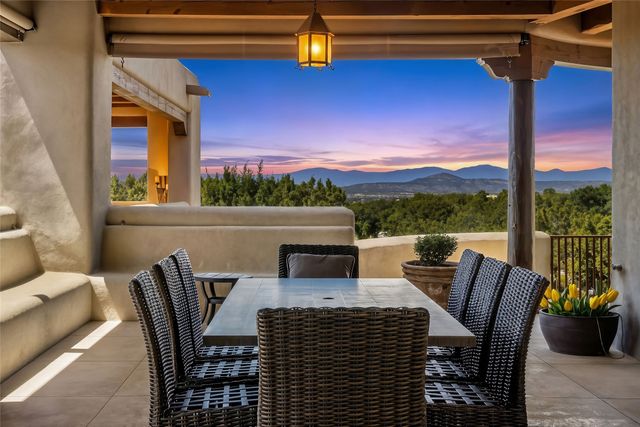 13 Cloudview Court, Santa Fe, NM 87506