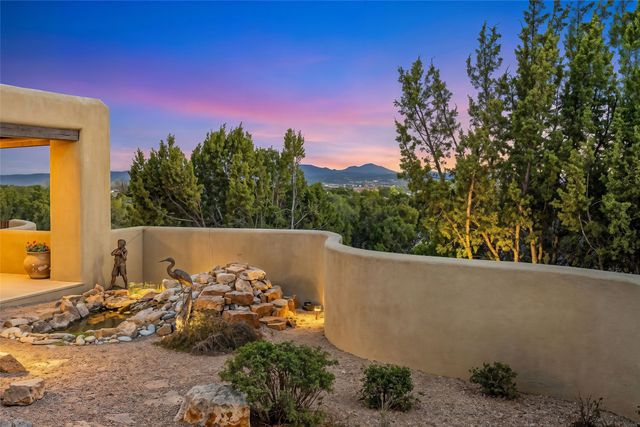 13 Cloudview Court, Santa Fe, NM 87506