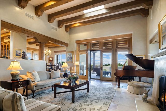 13 Cloudview Court, Santa Fe, NM 87506