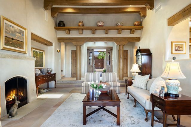13 Cloudview Court, Santa Fe, NM 87506