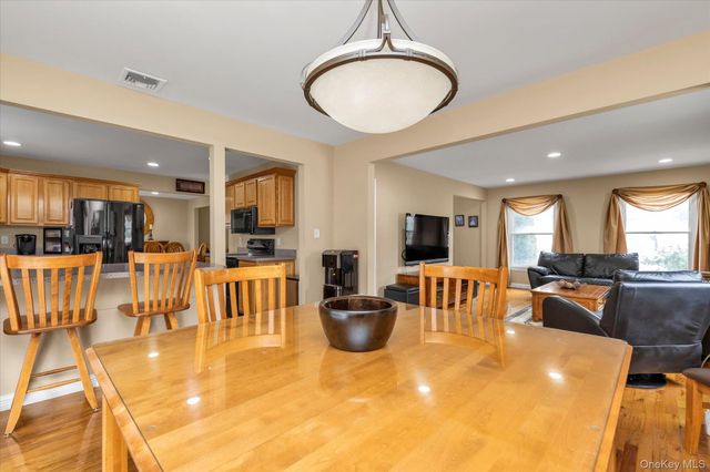3249 Woodward Avenue, Wantagh, NY 11793