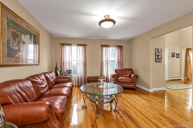 3249 Woodward Avenue, Wantagh, NY 11793