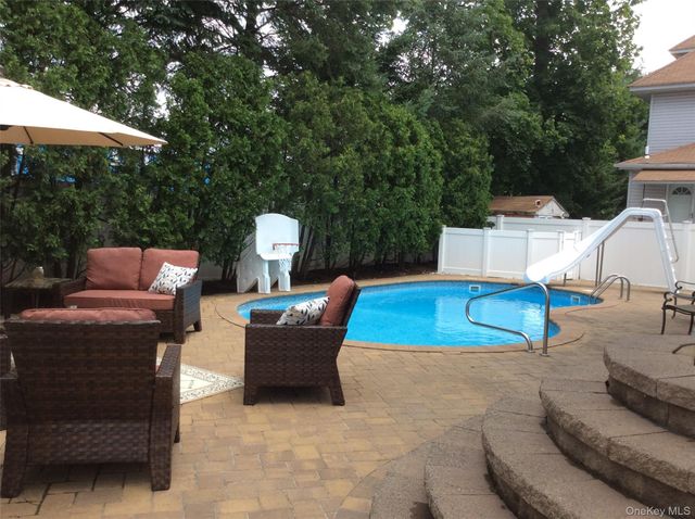 3249 Woodward Avenue, Wantagh, NY 11793