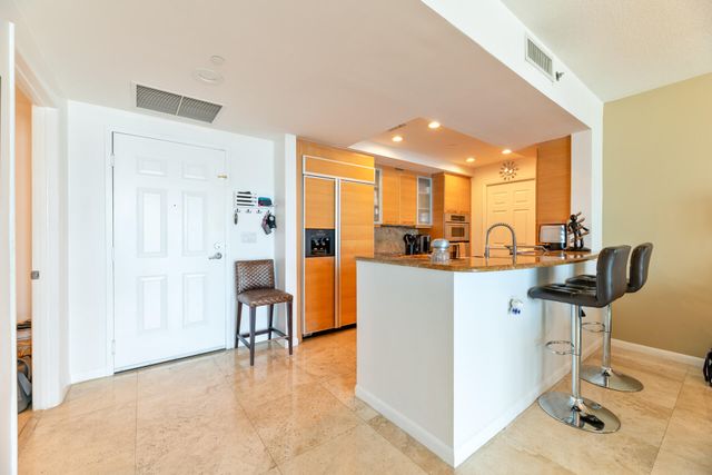 1819 SE 17th Street 802, Fort Lauderdale, FL 33316