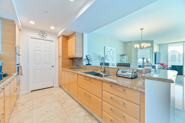 1819 SE 17th Street 802, Fort Lauderdale, FL 33316
