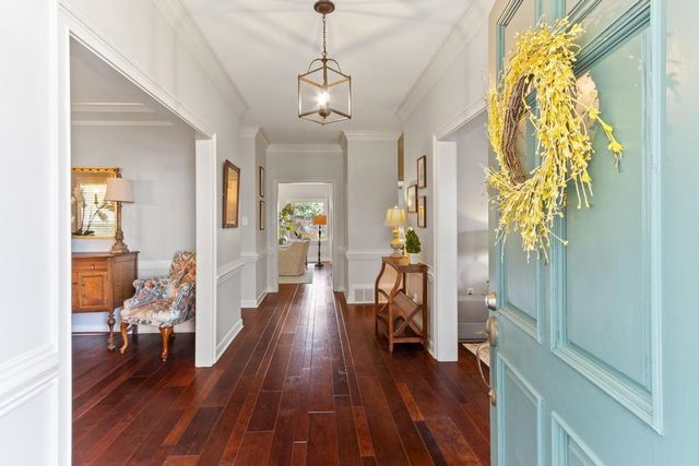 2880 BELFORT DR, Germantown, TN 38138