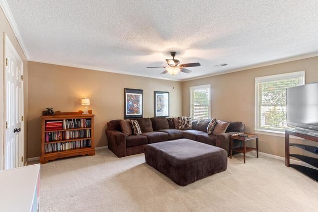 2880 BELFORT DR, Germantown, TN 38138