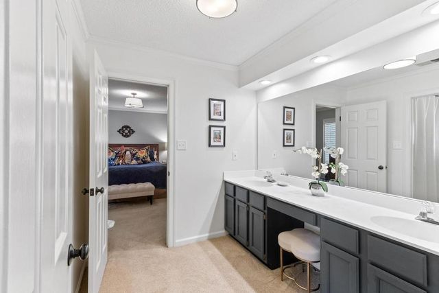 2880 BELFORT DR, Germantown, TN 38138