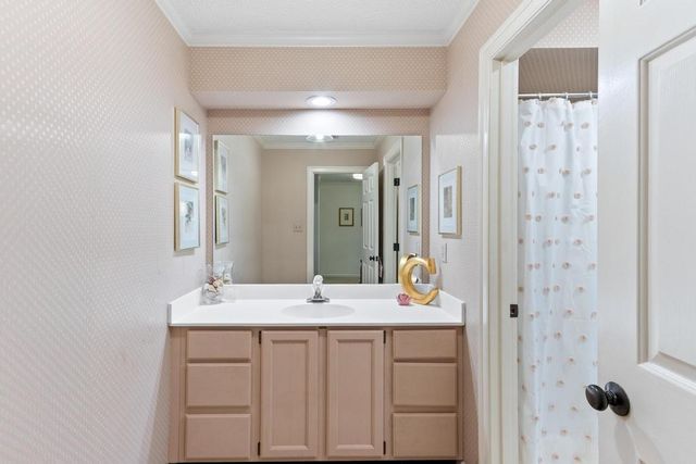 2880 BELFORT DR, Germantown, TN 38138