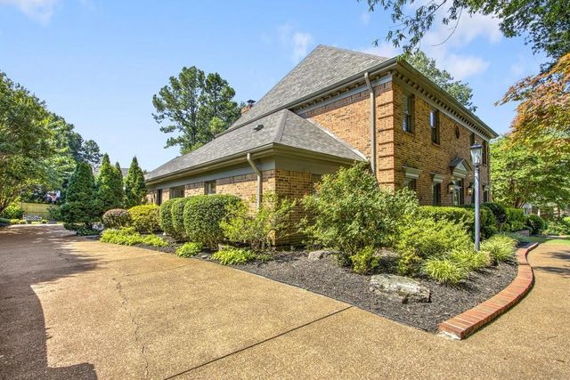 2880 BELFORT DR, Germantown, TN 38138