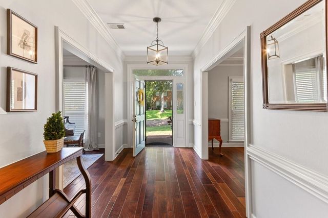 2880 BELFORT DR, Germantown, TN 38138