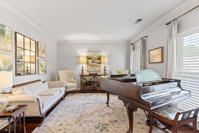 2880 BELFORT DR, Germantown, TN 38138