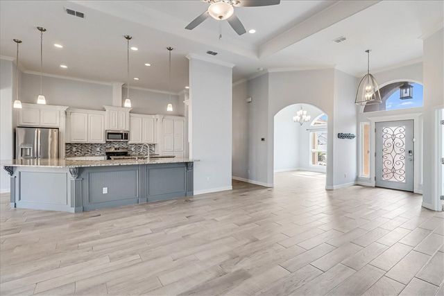 15501 Escapade St, Corpus Christi, TX 78418