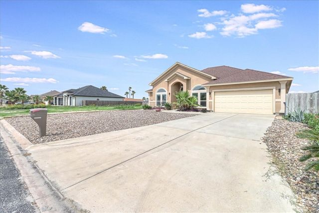 15501 Escapade St, Corpus Christi, TX 78418