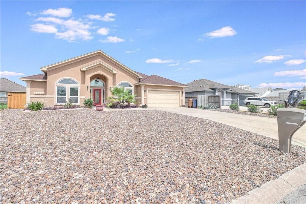 15501 Escapade St, Corpus Christi, TX 78418