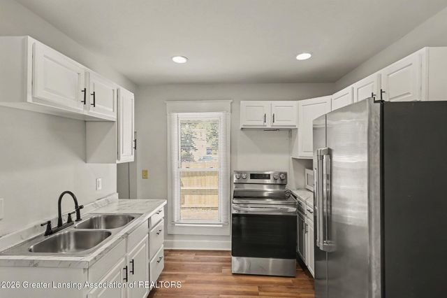 1318 Chelsea Avenue, Lansing, MI 48915