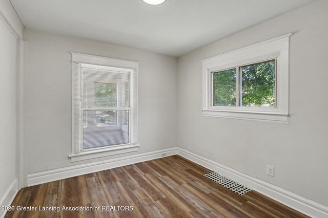 1318 Chelsea Avenue, Lansing, MI 48915