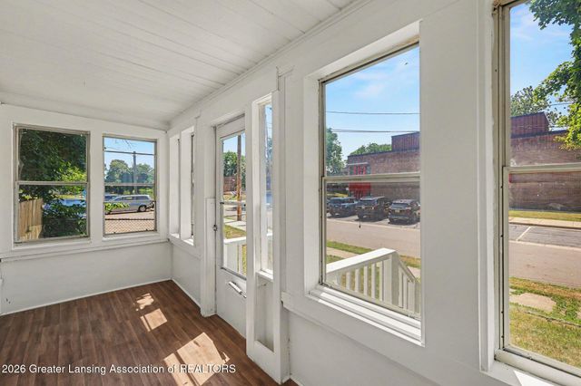 1318 Chelsea Avenue, Lansing, MI 48915