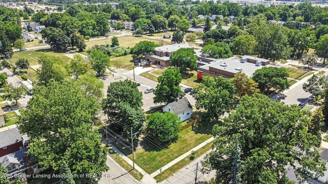 1318 Chelsea Avenue, Lansing, MI 48915