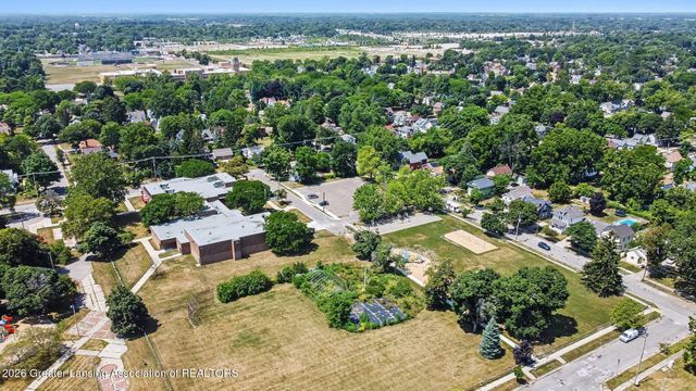 1318 Chelsea Avenue, Lansing, MI 48915