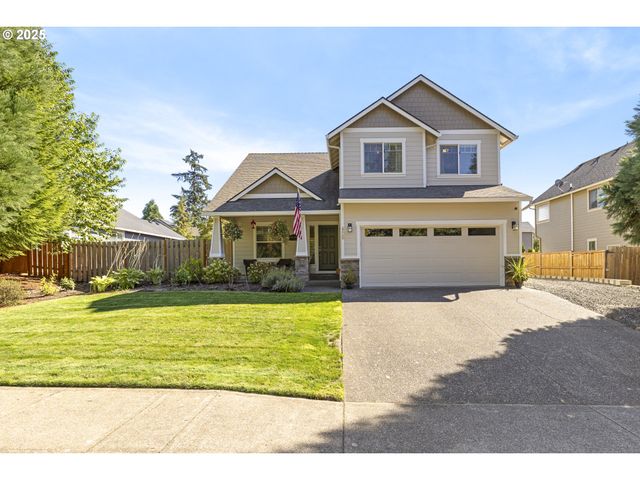 420 N 7TH St, Carlton, OR 97111