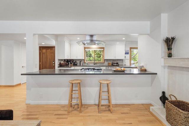 1501 Elsdon Cir, Carmichael, CA 95608