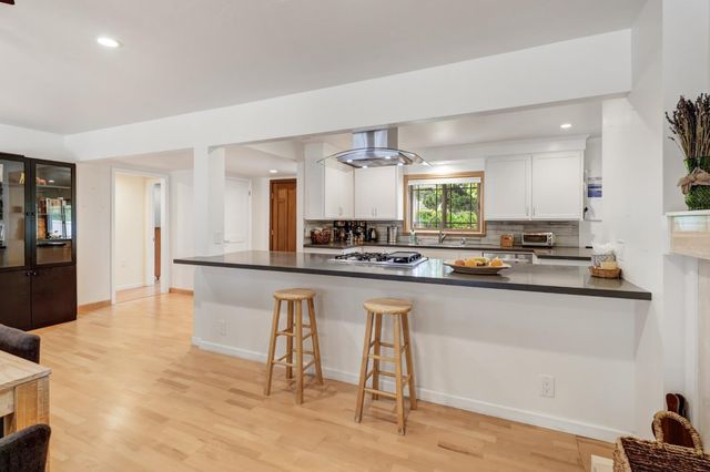 1501 Elsdon Cir, Carmichael, CA 95608