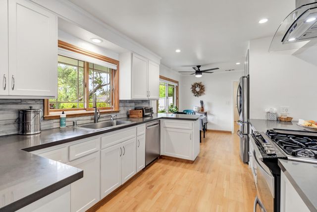 1501 Elsdon Cir, Carmichael, CA 95608