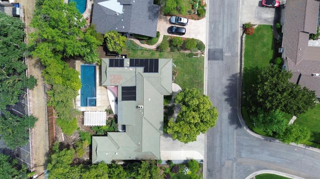 1501 Elsdon Cir, Carmichael, CA 95608