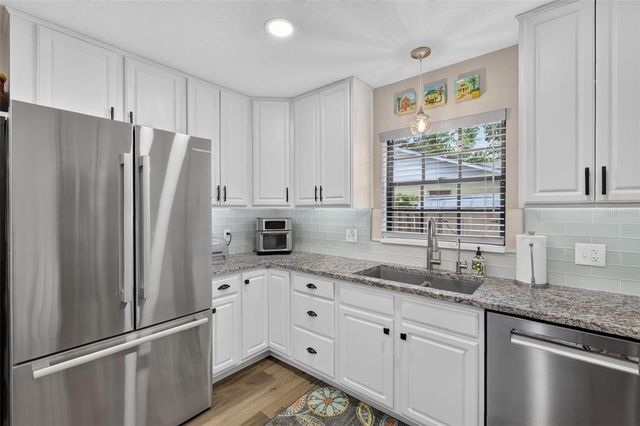 2115 SUZANNE DRIVE, Mount Dora, FL 32757