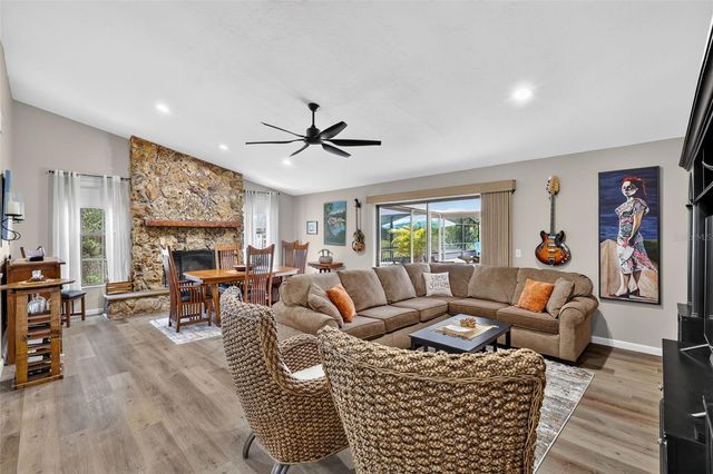 2115 SUZANNE DRIVE, Mount Dora, FL 32757