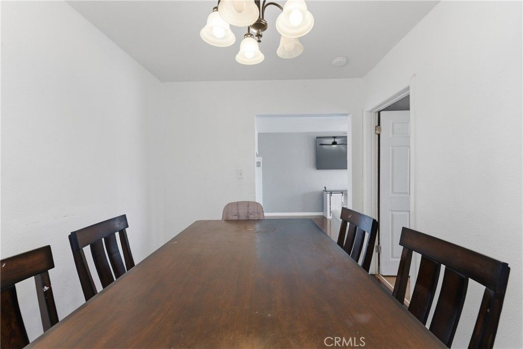 Image 8 of property listing at 1701 W 136th, Compton, CA 90222