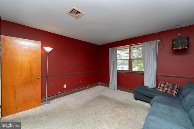 500 MOUNT LAUREL RD, Mount Laurel, NJ 08054