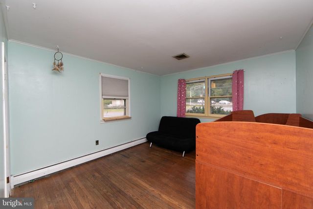 500 MOUNT LAUREL RD, Mount Laurel, NJ 08054