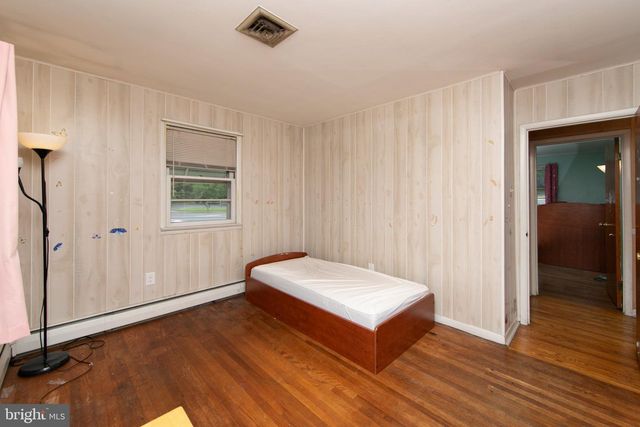 500 MOUNT LAUREL RD, Mount Laurel, NJ 08054
