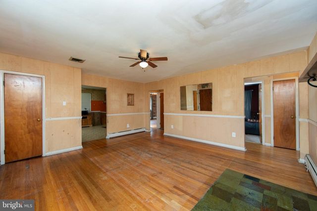 500 MOUNT LAUREL RD, Mount Laurel, NJ 08054