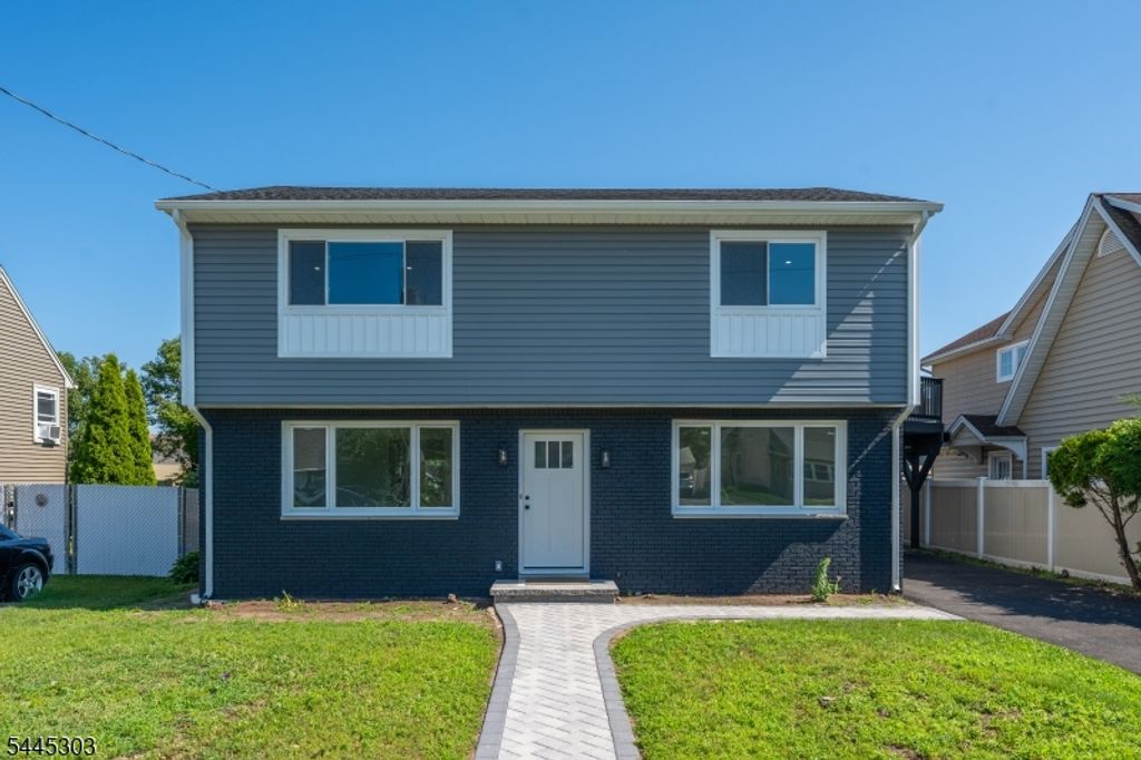 214 Alberta Dr, Saddle Brook Twp., NJ 07663 — exterior