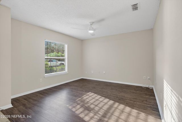 1648 GLEN LAUREL Drive, Middleburg, FL 32068
