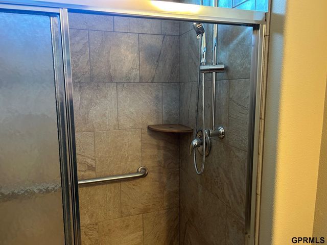 308 W Maple Street, Hooper, NE 68031