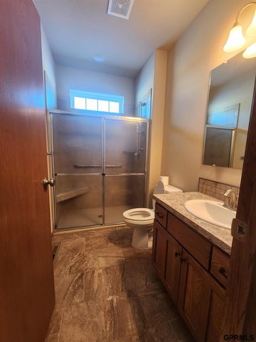 308 W Maple Street, Hooper, NE 68031