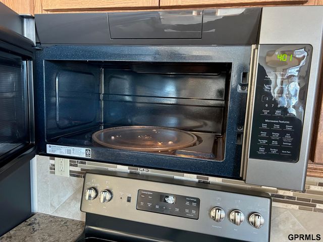 308 W Maple Street, Hooper, NE 68031