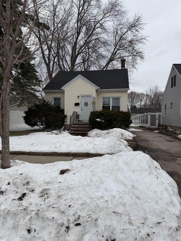 1330 REED STREET, Green Bay, WI 54303