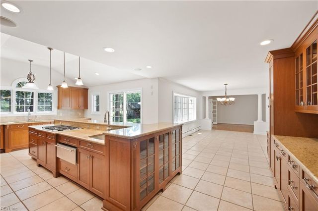 912 Cardinal RD, Virginia Beach, VA 23451