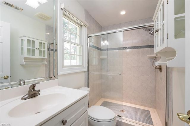912 Cardinal RD, Virginia Beach, VA 23451