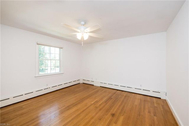 912 Cardinal RD, Virginia Beach, VA 23451