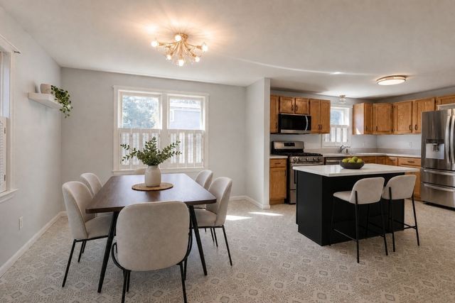 36 Redwood Circle, Pembroke, MA 02359