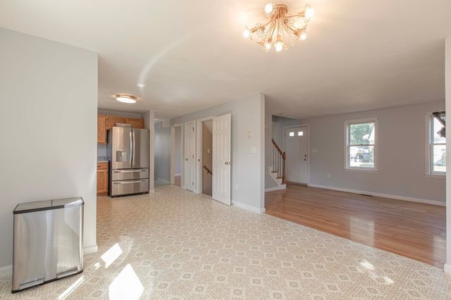 36 Redwood Circle, Pembroke, MA 02359