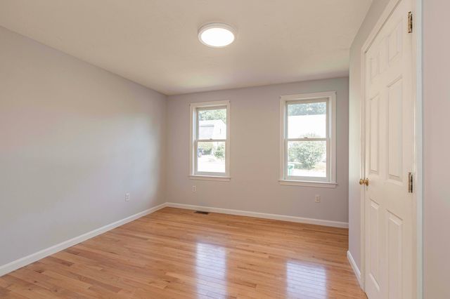 36 Redwood Circle, Pembroke, MA 02359